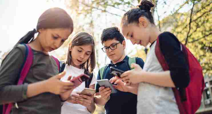 Navidad 2021 | ¿Cómo proteger el nuevo celular, tablet o PC de mi hijo contra contenidos dañinos y ciberdelincuentes?